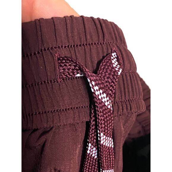 Under Armour Athletic Shorts Men S Fitted Drawstring Athleisure Sport Waist Logo - Picture 6 of 8